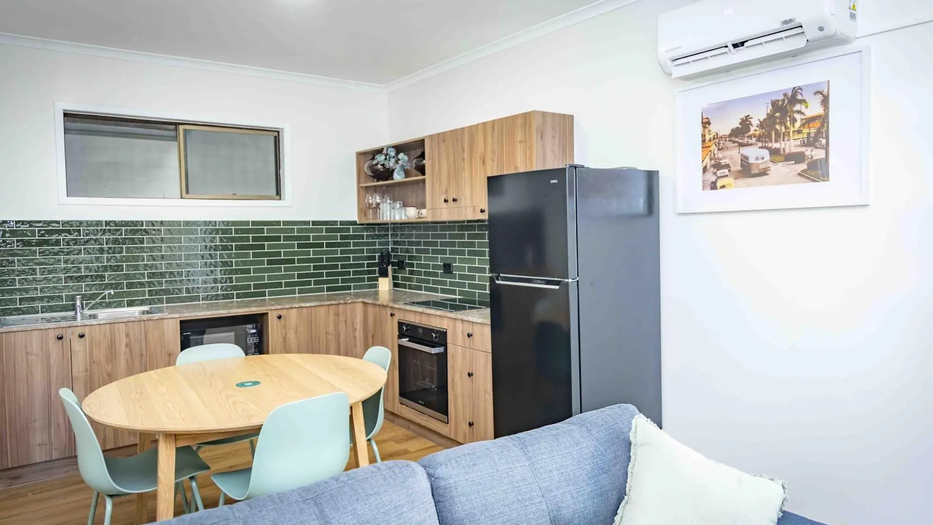 ***  The Metropolitan Hotel Mackay Australia