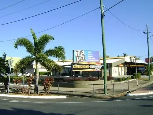 ***  The Metropolitan Hotel Mackay Australia