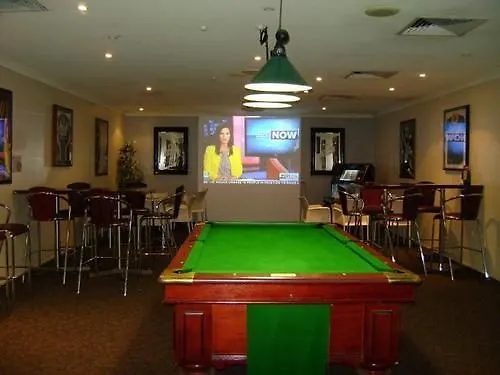 The Metropolitan Hotel Mackay 3*,